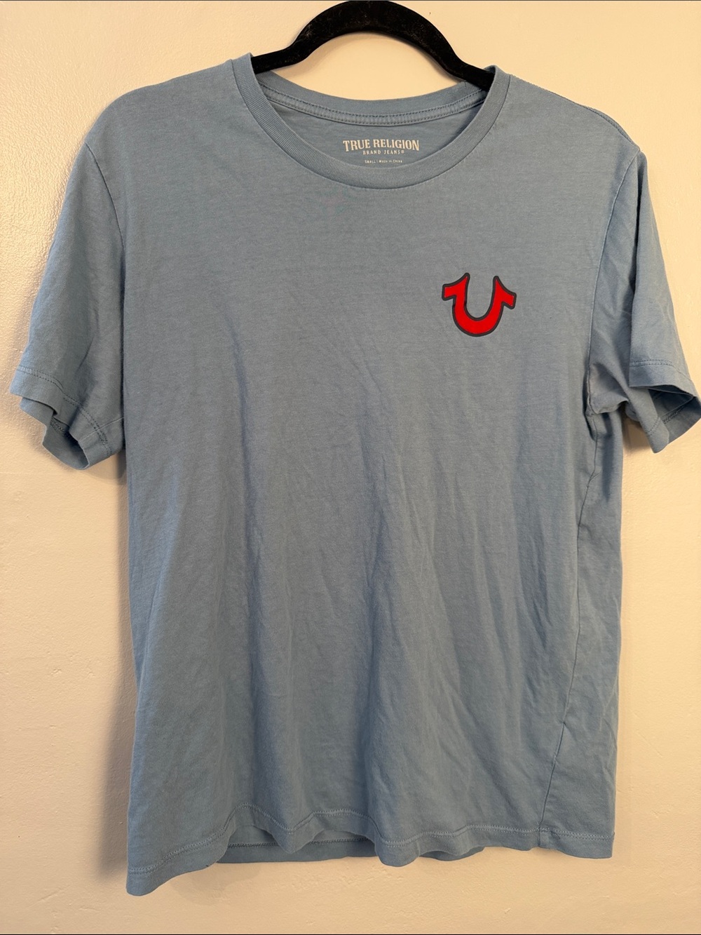 True Religion Light Blue Short Sleeve Crewneck Tee with Red Logo size small